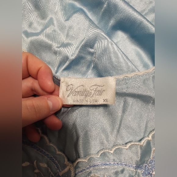 Elegant Blue Lace Trim Nightgown - Picture 10 of 10